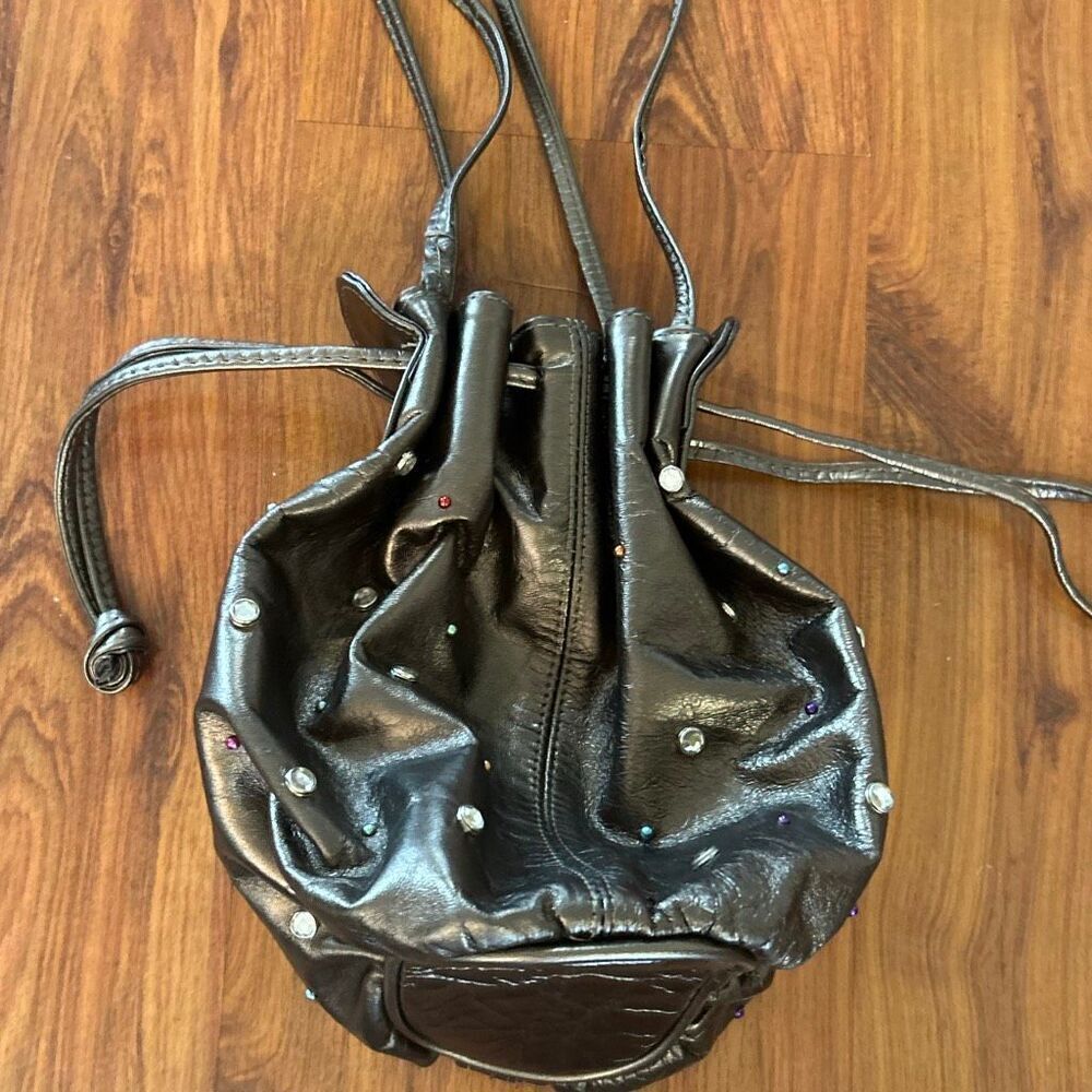 Vintage LJ Simone 80s 90s rhinestone studded small genuine leather bucket bag dr